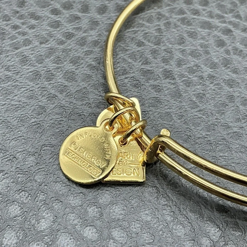 Alex And Ani Gold Tone Reindeer‎ Sweater Charm Bracelet Womens 7 In Christmas
